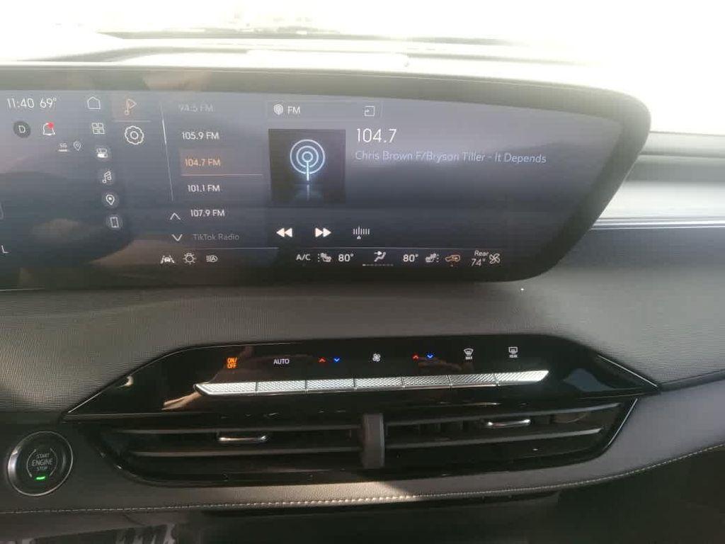 used 2025 Buick Enclave car, priced at $38,995