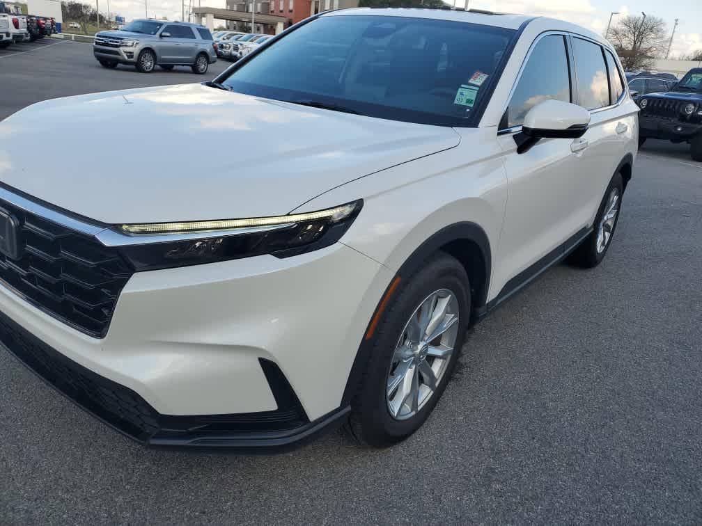 used 2025 Honda CR-V car, priced at $32,148
