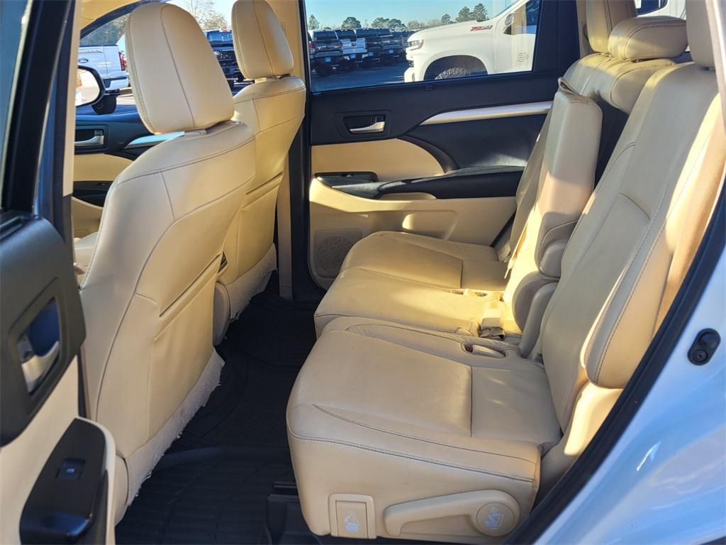 used 2017 Toyota Highlander car, priced at $18,455