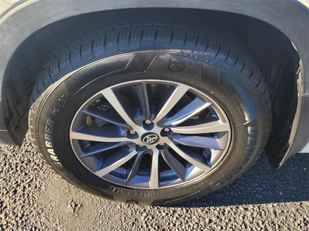 used 2017 Toyota Highlander car, priced at $18,455