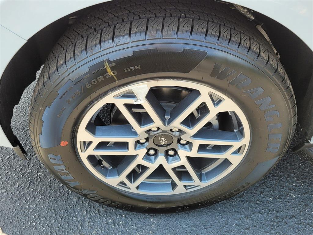 new 2025 Ford Expedition car, priced at $67,224