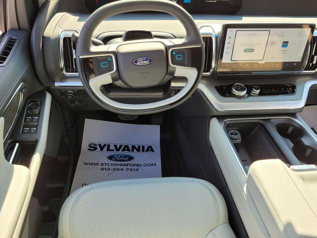 new 2025 Ford Expedition car, priced at $78,481