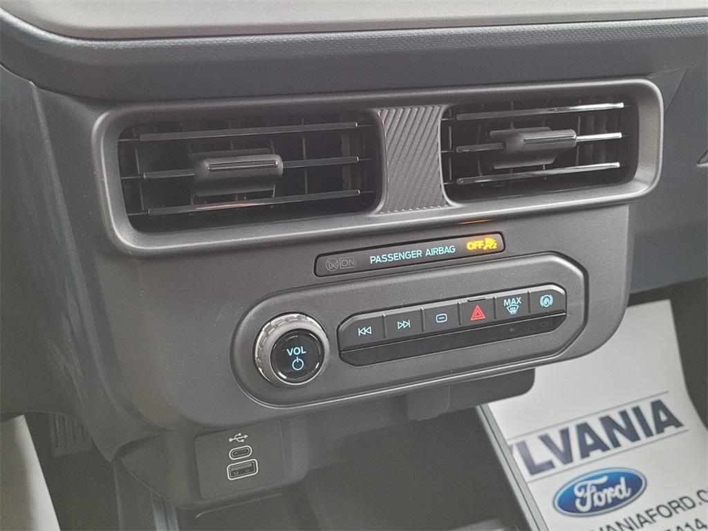 new 2025 Ford Maverick car, priced at $29,424