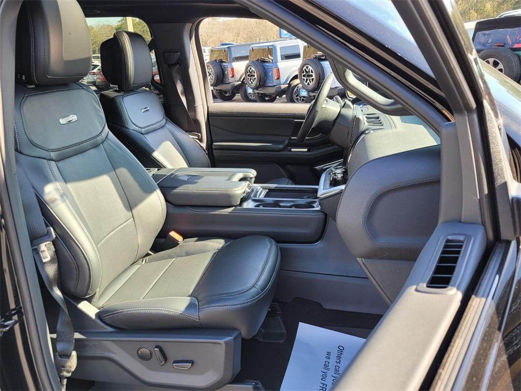 new 2026 Ford Expedition car, priced at $85,695