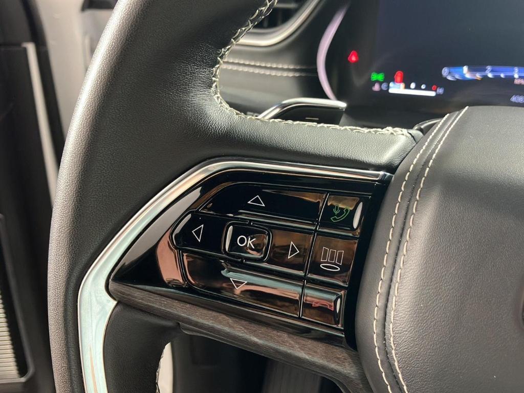 used 2022 Jeep Grand Cherokee car, priced at $34,495