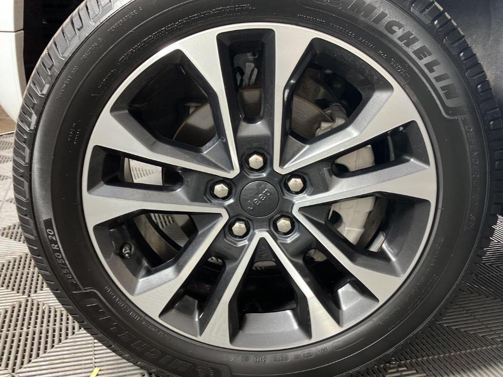 used 2022 Jeep Grand Cherokee car, priced at $34,495