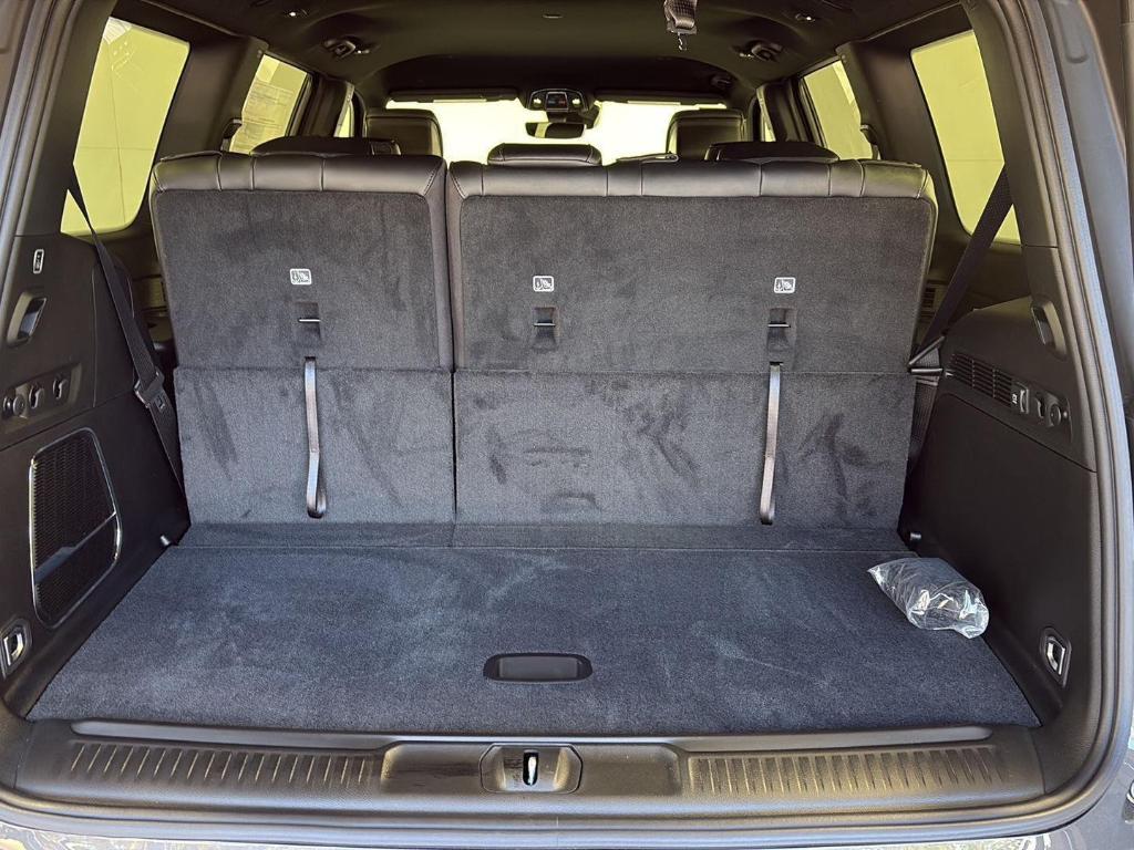 new 2026 Jeep Grand Wagoneer car, priced at $70,385