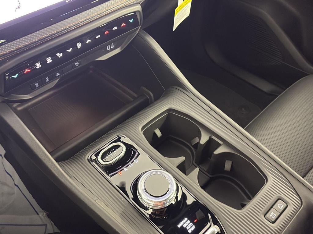 new 2026 Jeep Cherokee car, priced at $39,035