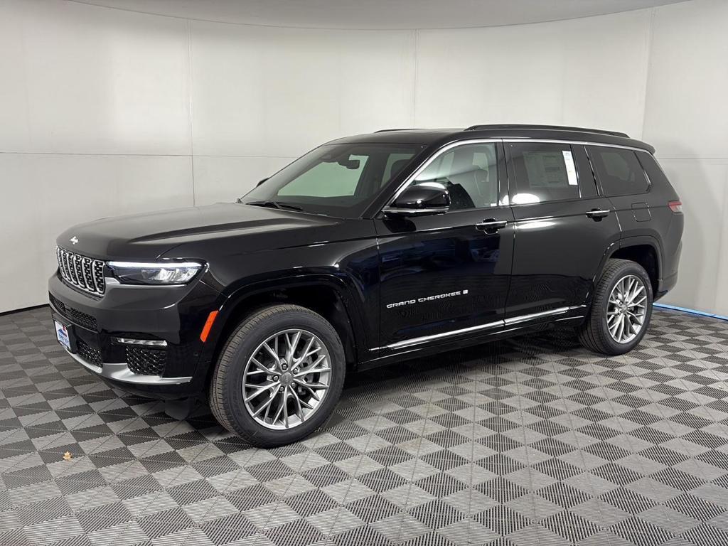 new 2025 Jeep Grand Cherokee L car, priced at $58,756