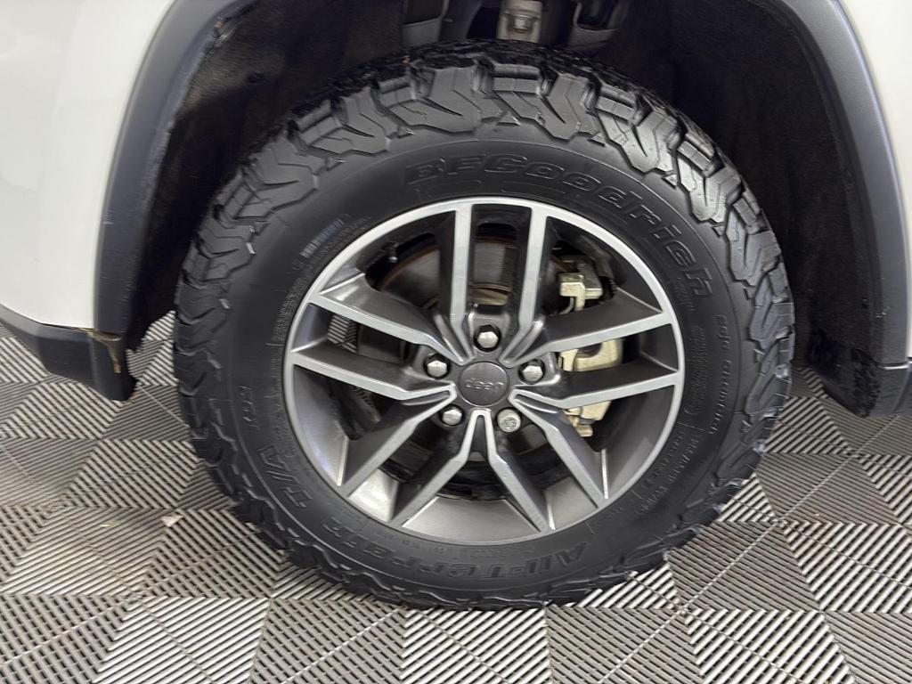 used 2019 Jeep Grand Cherokee car, priced at $16,995