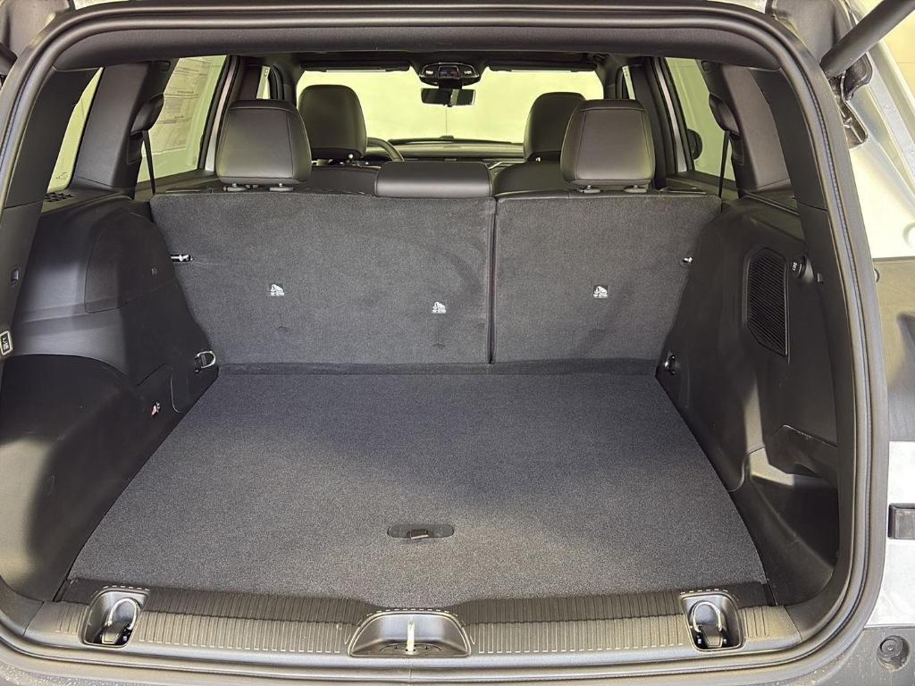 new 2026 Jeep Cherokee car, priced at $41,749