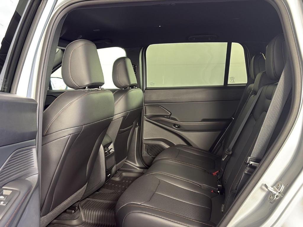 new 2026 Jeep Cherokee car, priced at $37,383