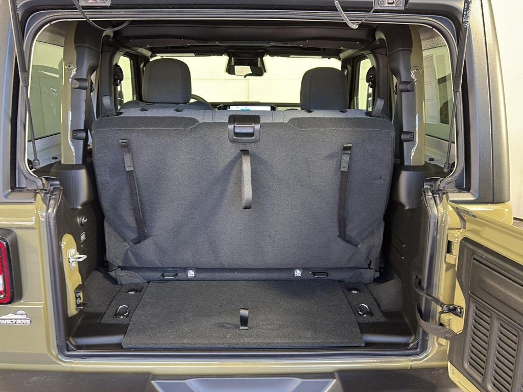 new 2026 Jeep Wrangler car, priced at $47,355