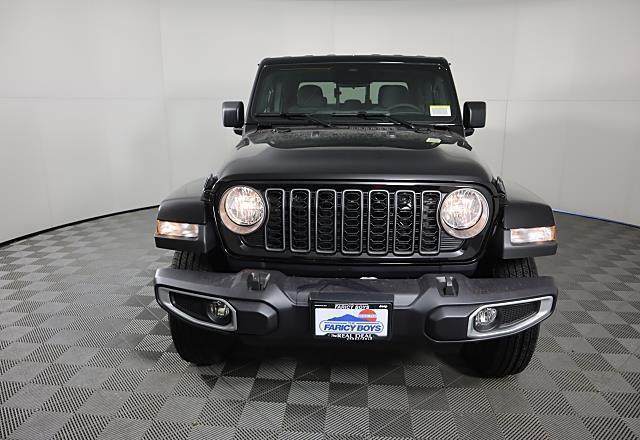 new 2026 Jeep Gladiator car, priced at $43,407