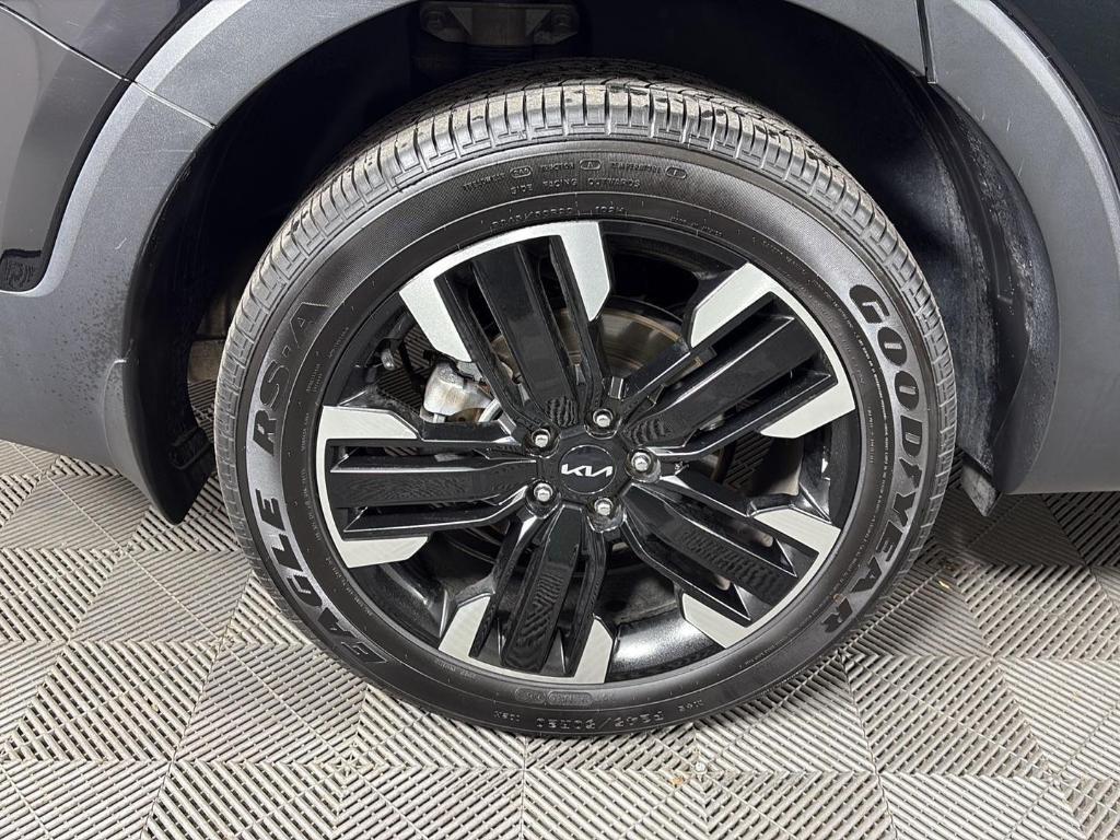 used 2024 Kia Telluride car, priced at $42,495