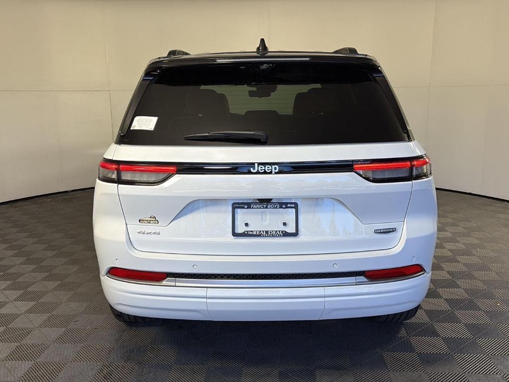 new 2026 Jeep Grand Cherokee car, priced at $57,158