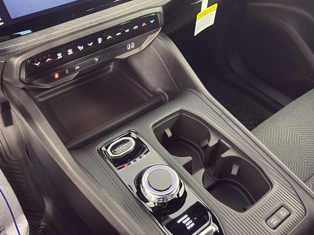 new 2026 Jeep Cherokee car, priced at $35,523