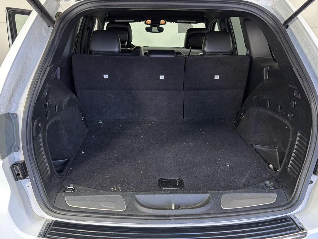 used 2018 Jeep Grand Cherokee car, priced at $17,495