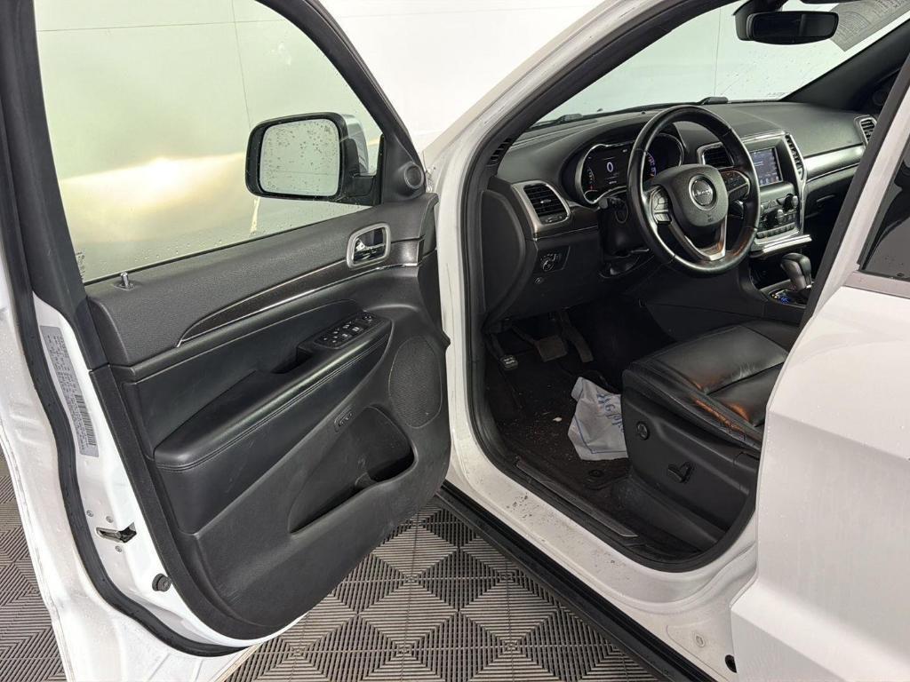 used 2018 Jeep Grand Cherokee car, priced at $17,495