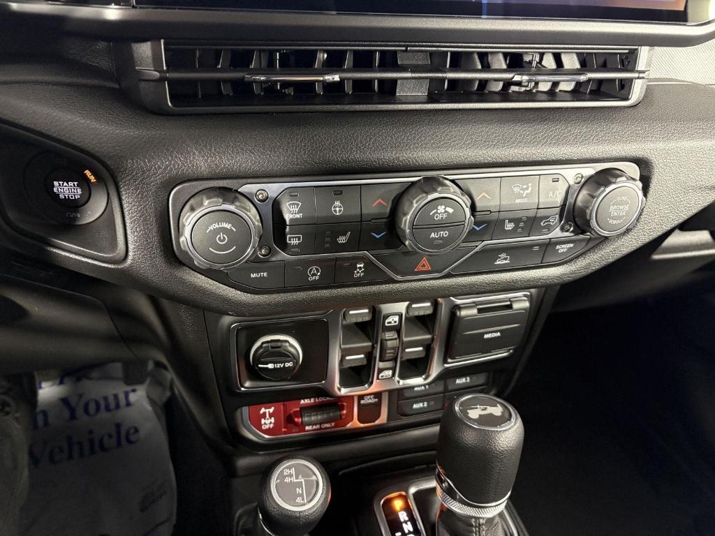new 2026 Jeep Wrangler car, priced at $48,836