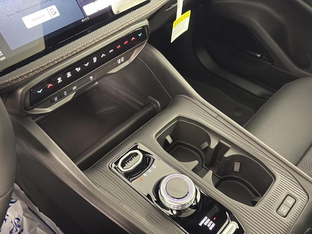 new 2026 Jeep Cherokee car, priced at $39,345