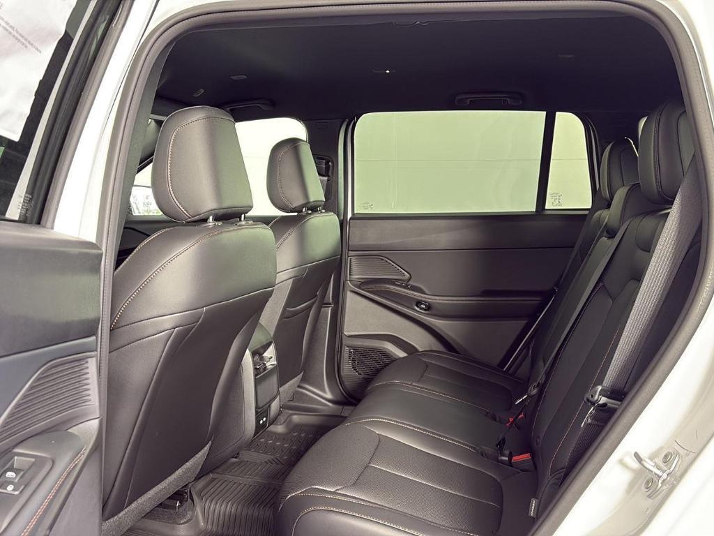 new 2026 Jeep Cherokee car, priced at $38,753