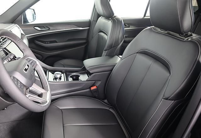 new 2025 Jeep Grand Cherokee car, priced at $48,798