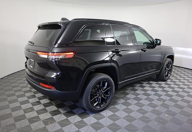 new 2025 Jeep Grand Cherokee car, priced at $48,798