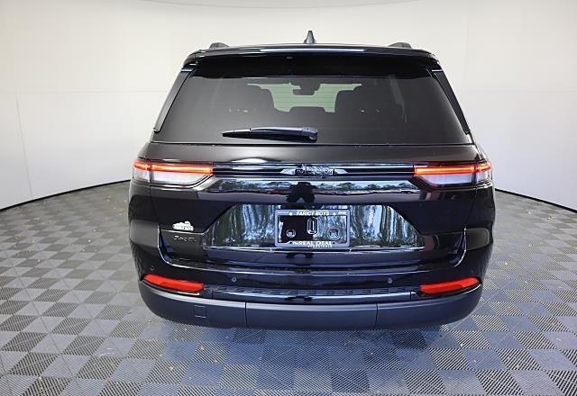 new 2025 Jeep Grand Cherokee car, priced at $48,798