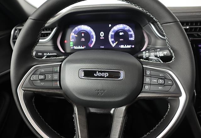new 2025 Jeep Grand Cherokee car, priced at $48,798