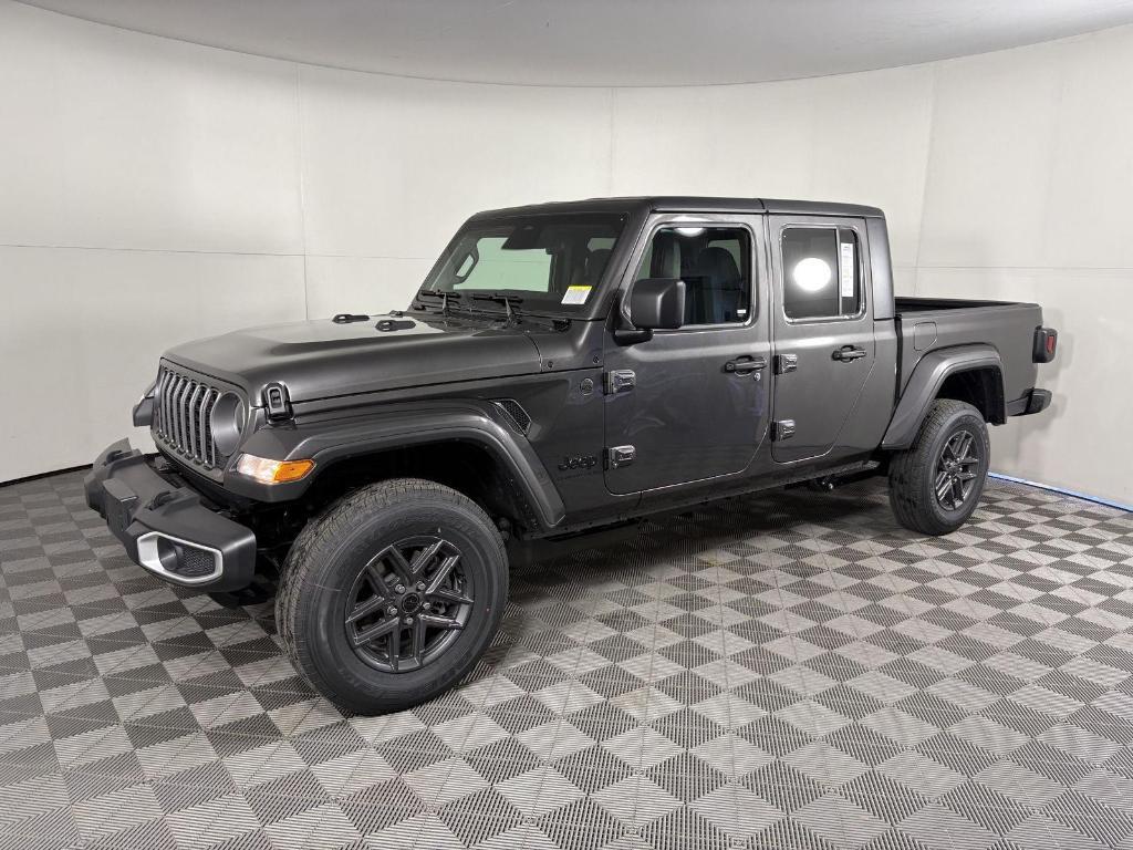 new 2026 Jeep Gladiator car, priced at $45,890
