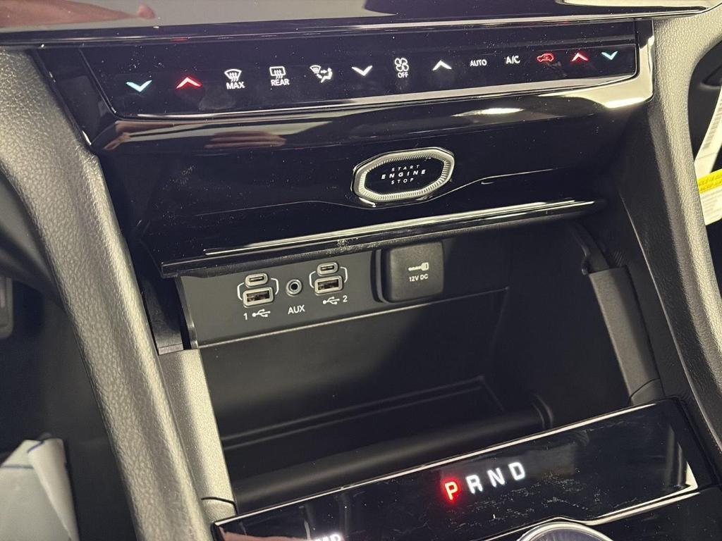 new 2026 Jeep Grand Cherokee car, priced at $41,986