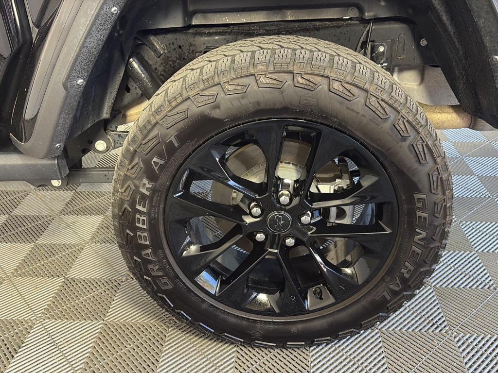 used 2025 Jeep Gladiator car, priced at $38,495