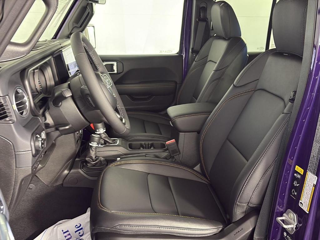 new 2026 Jeep Gladiator car, priced at $47,421