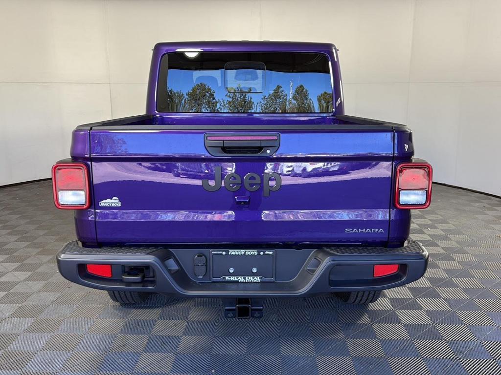 new 2026 Jeep Gladiator car, priced at $47,421