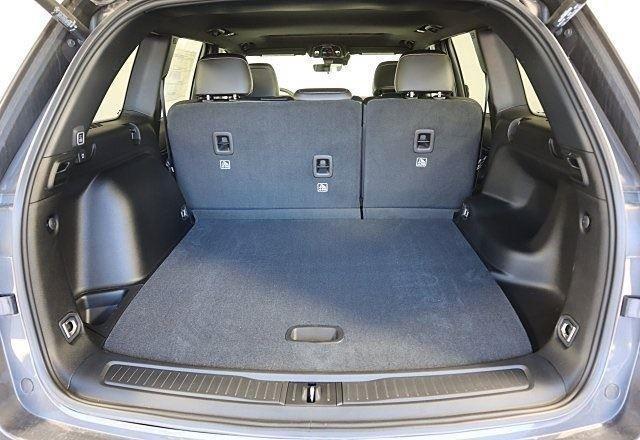 new 2025 Jeep Grand Cherokee car, priced at $45,145