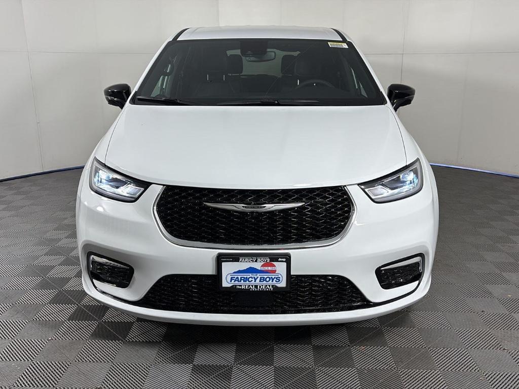 new 2026 Chrysler Pacifica car, priced at $45,249