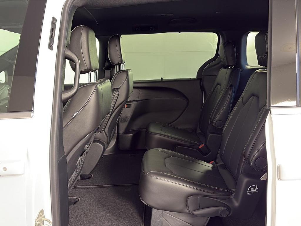 new 2026 Chrysler Pacifica car, priced at $45,249