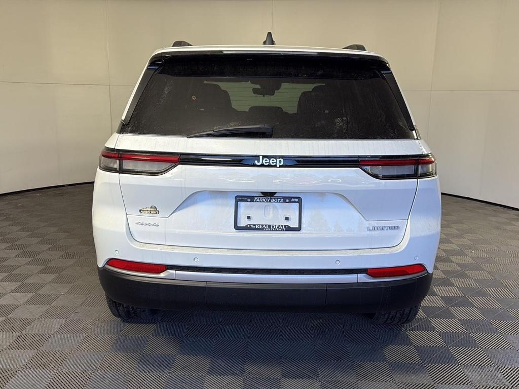 new 2026 Jeep Grand Cherokee car, priced at $47,139