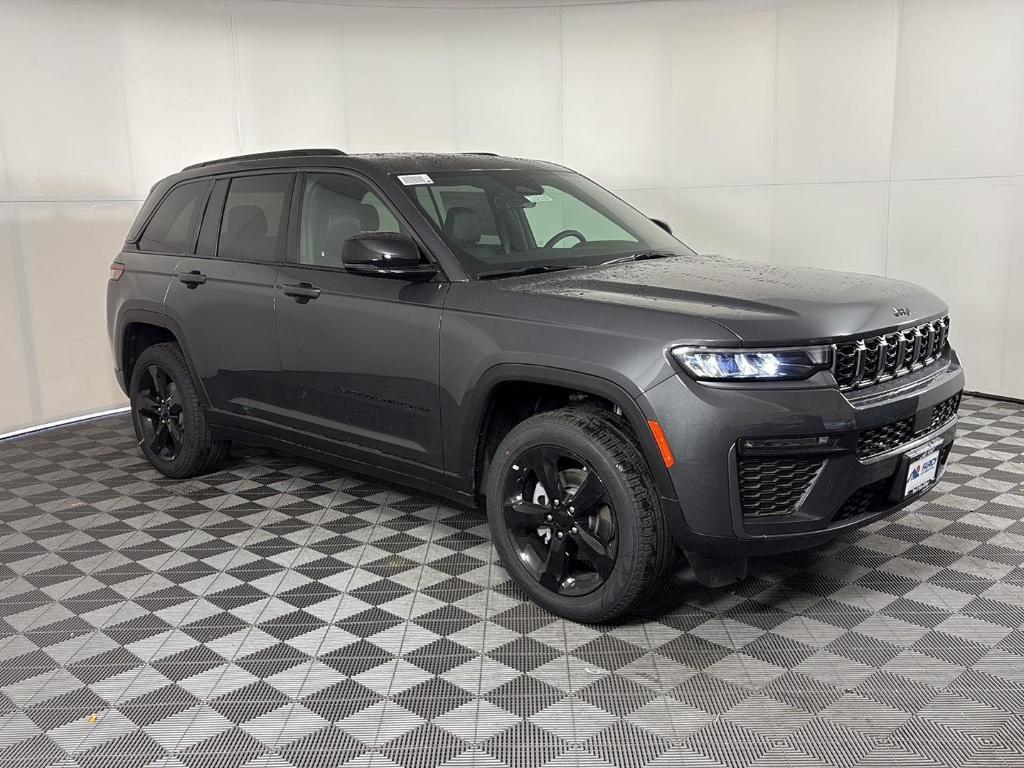 new 2026 Jeep Grand Cherokee car, priced at $43,465