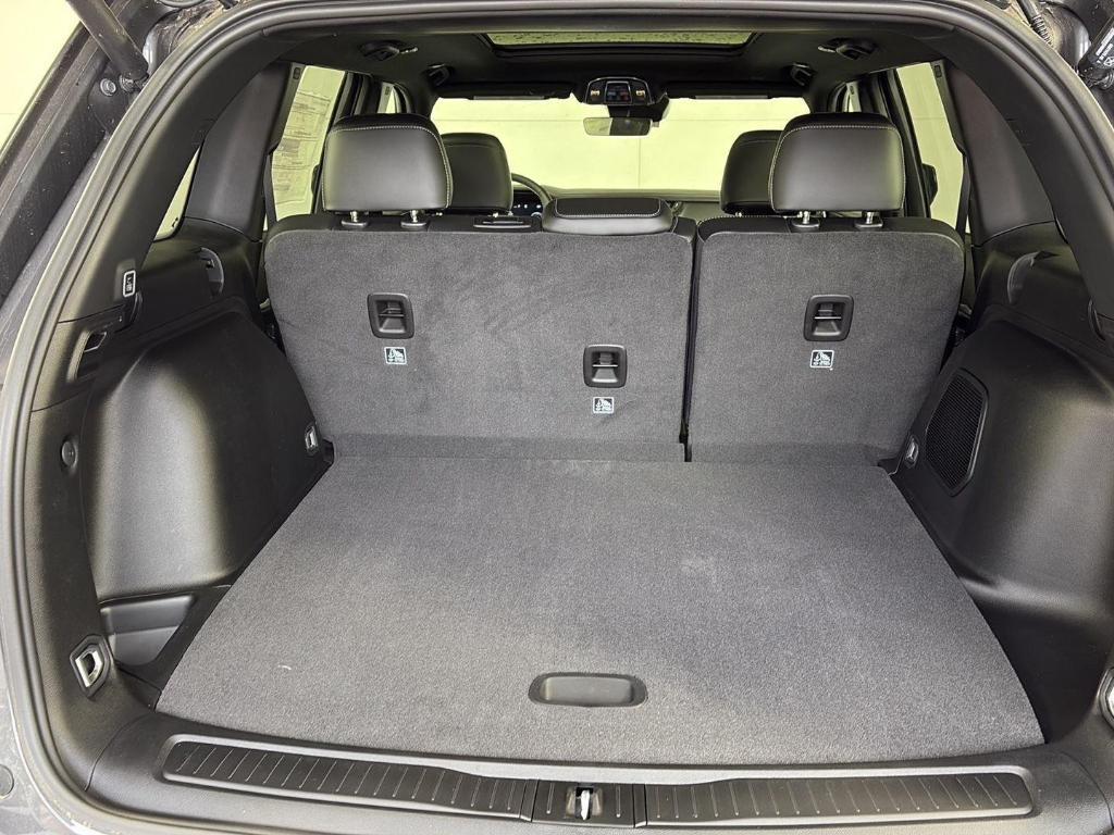 new 2026 Jeep Grand Cherokee car, priced at $43,465