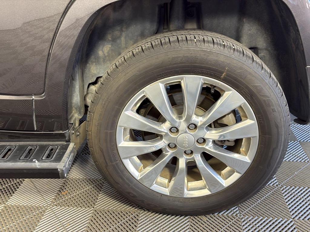 used 2018 Jeep Cherokee car, priced at $18,695