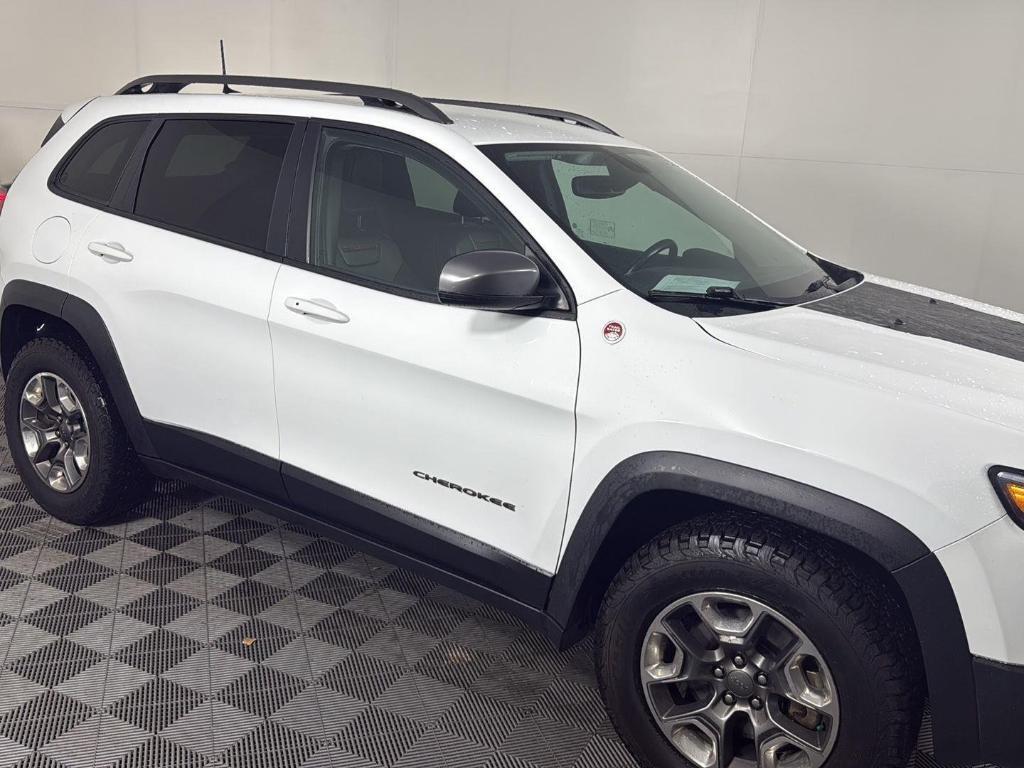 used 2019 Jeep Cherokee car, priced at $17,695