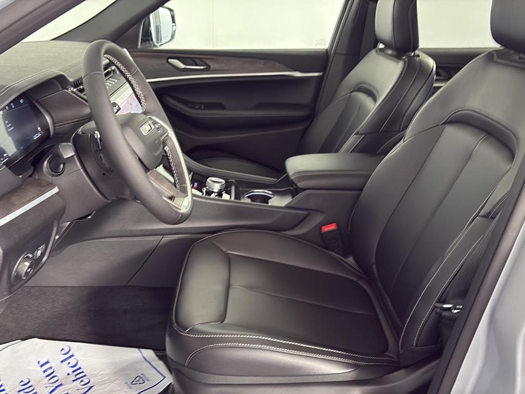 new 2026 Jeep Grand Cherokee L car, priced at $45,715