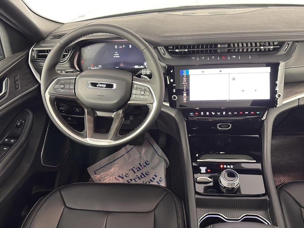 new 2026 Jeep Grand Cherokee L car, priced at $45,715