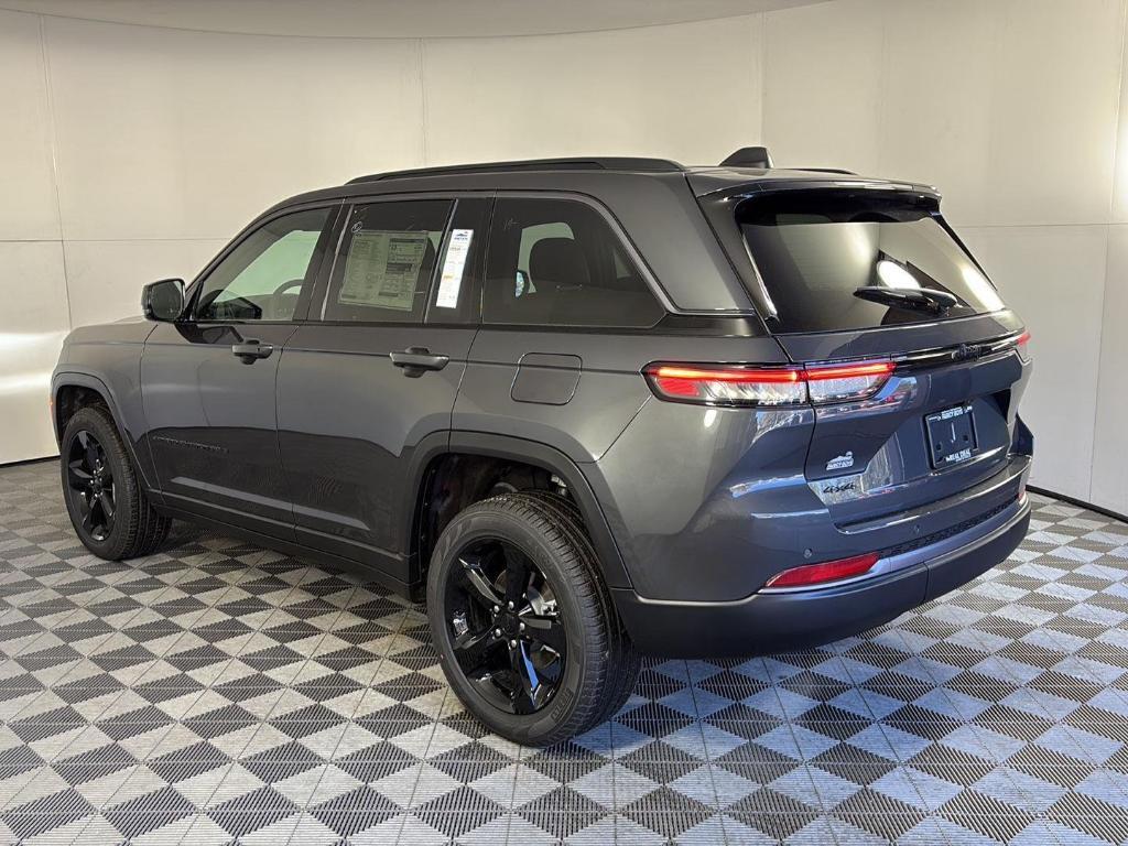 new 2026 Jeep Grand Cherokee car, priced at $42,539