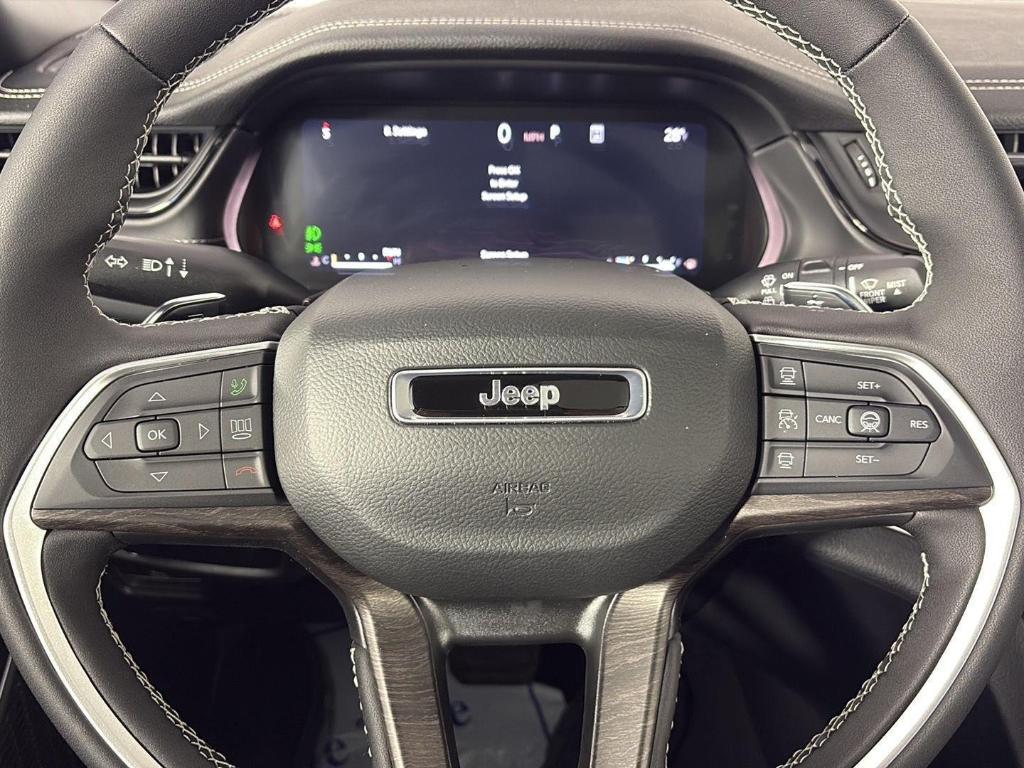 new 2026 Jeep Grand Cherokee car, priced at $42,539