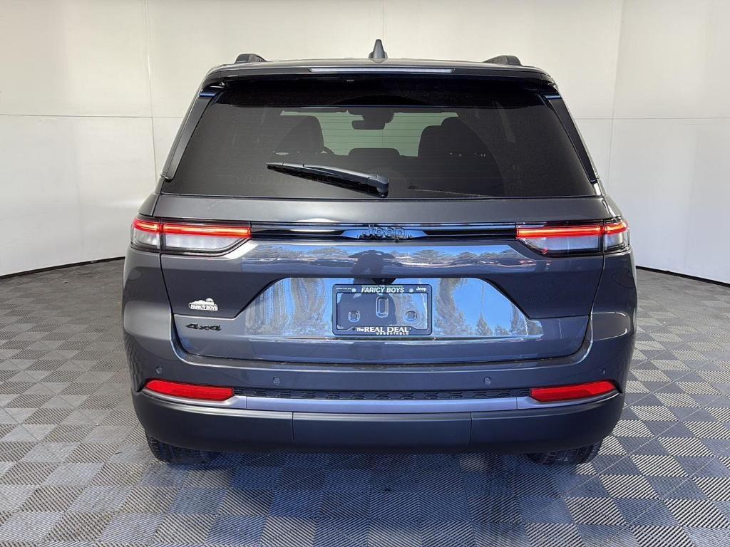 new 2026 Jeep Grand Cherokee car, priced at $42,539