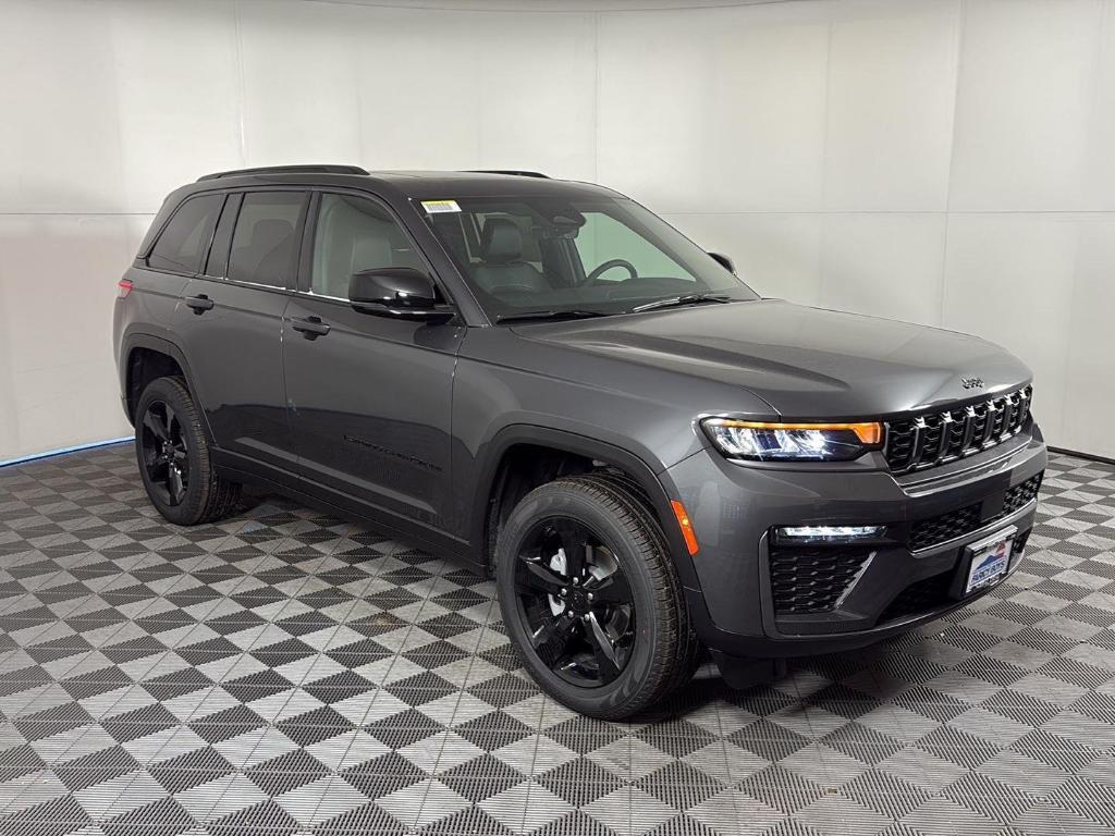 new 2026 Jeep Grand Cherokee car, priced at $42,539