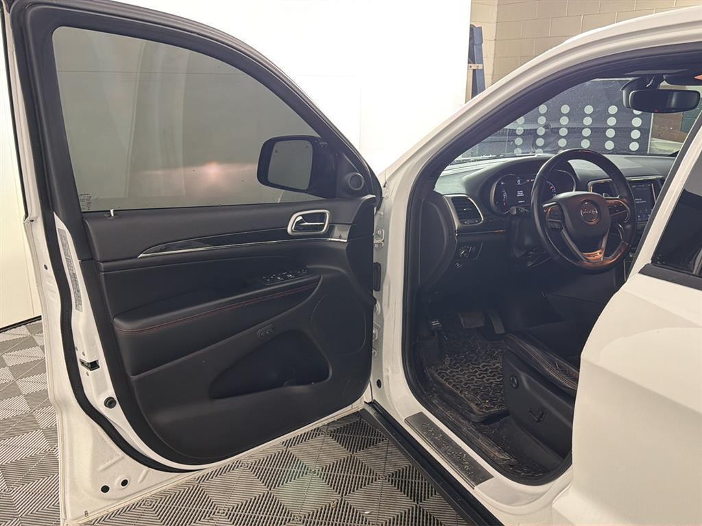 used 2018 Jeep Grand Cherokee car, priced at $22,495